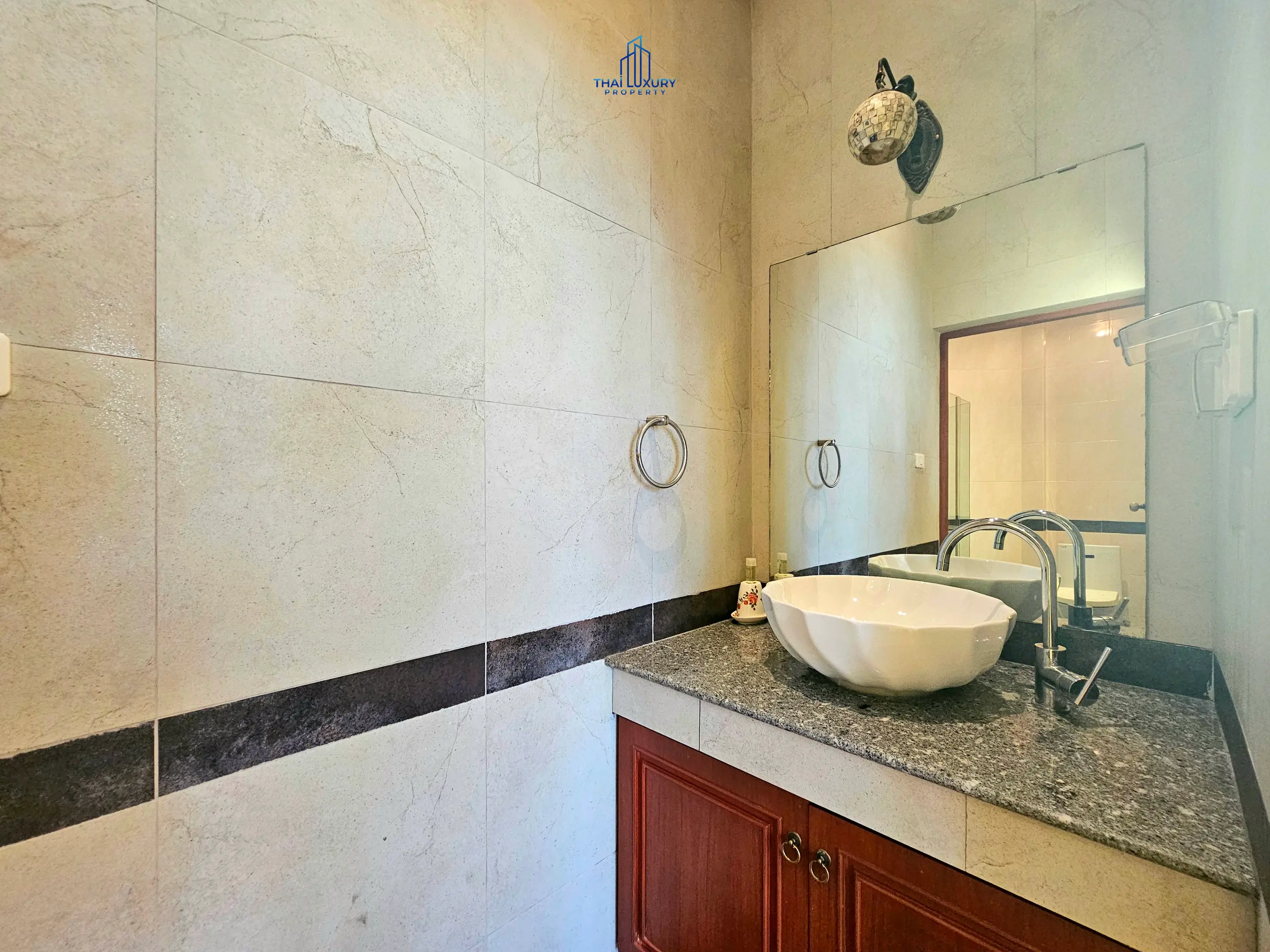Luxury 4 Bedrooms Tuscany-Style Villa for Sale at Hua Hin Soi 114