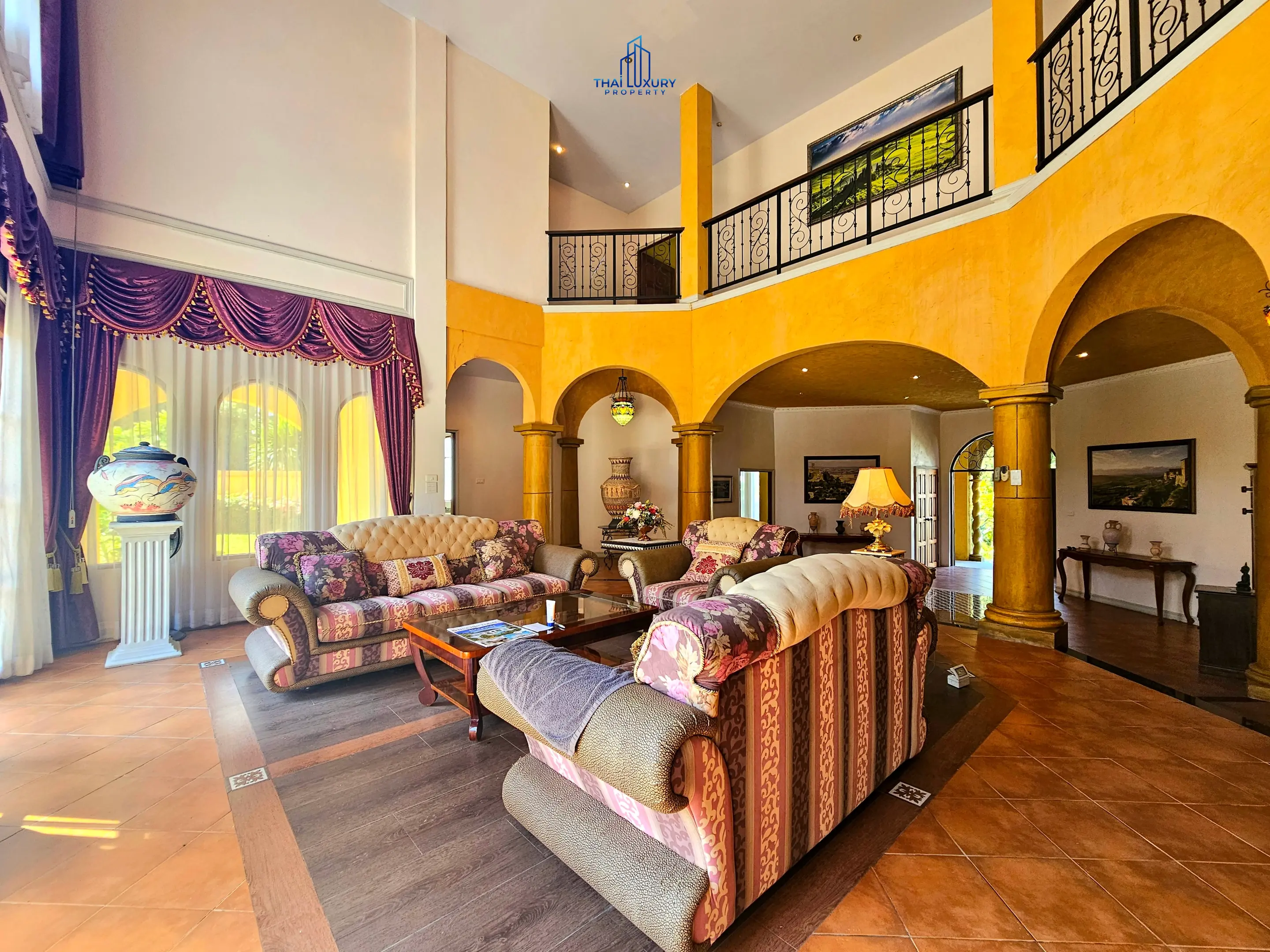 Luxury 4 Bedrooms Tuscany-Style Villa for Sale at Hua Hin Soi 114