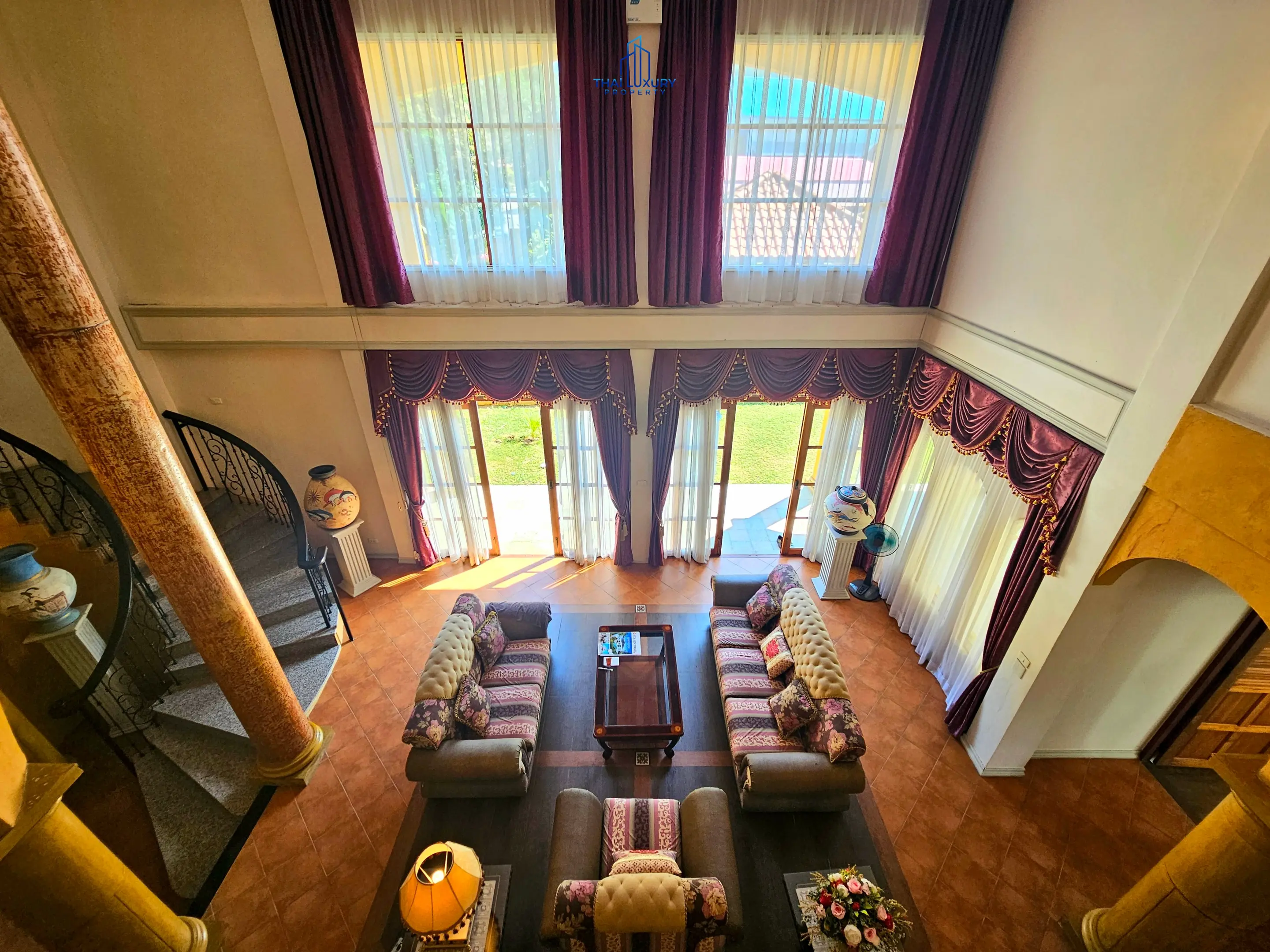 Luxury 4 Bedrooms Tuscany-Style Villa for Sale at Hua Hin Soi 114