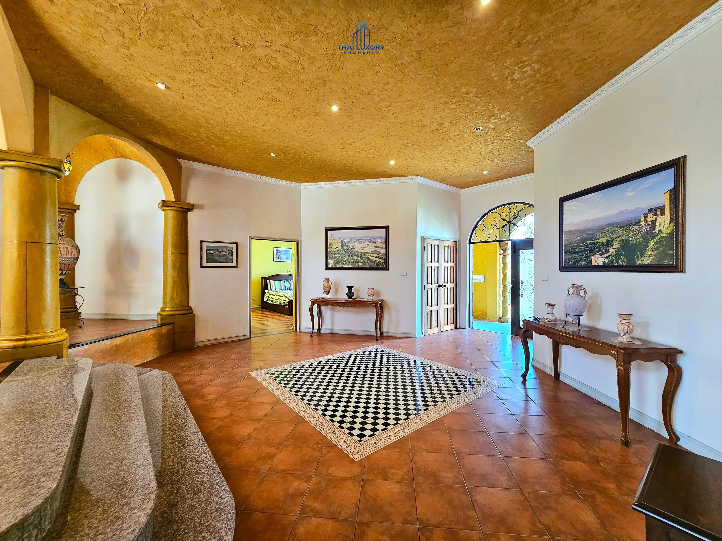 Luxury 4 Bedrooms Tuscany-Style Villa for Sale at Hua Hin Soi 114
