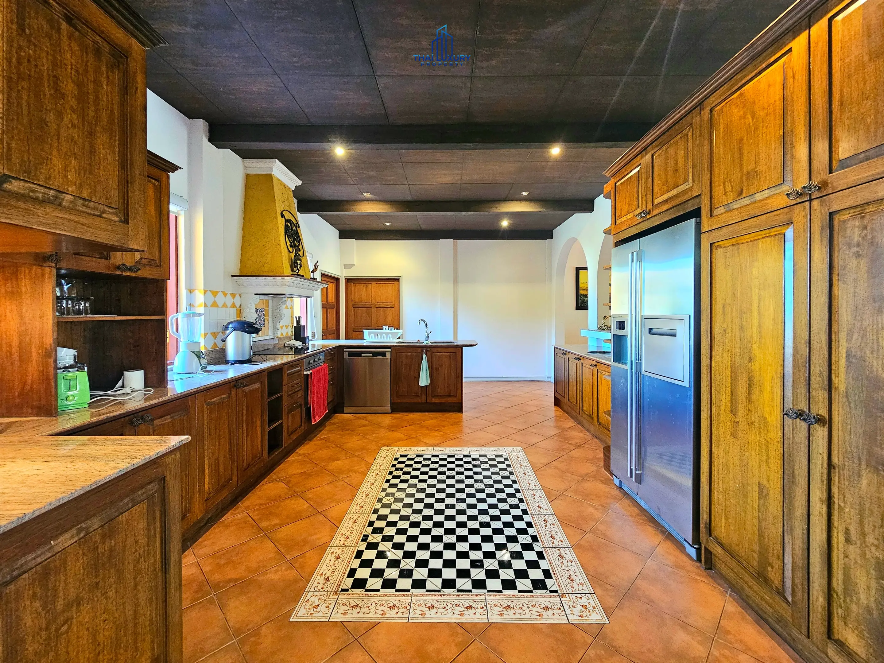 Luxury 4 Bedrooms Tuscany-Style Villa for Sale at Hua Hin Soi 114