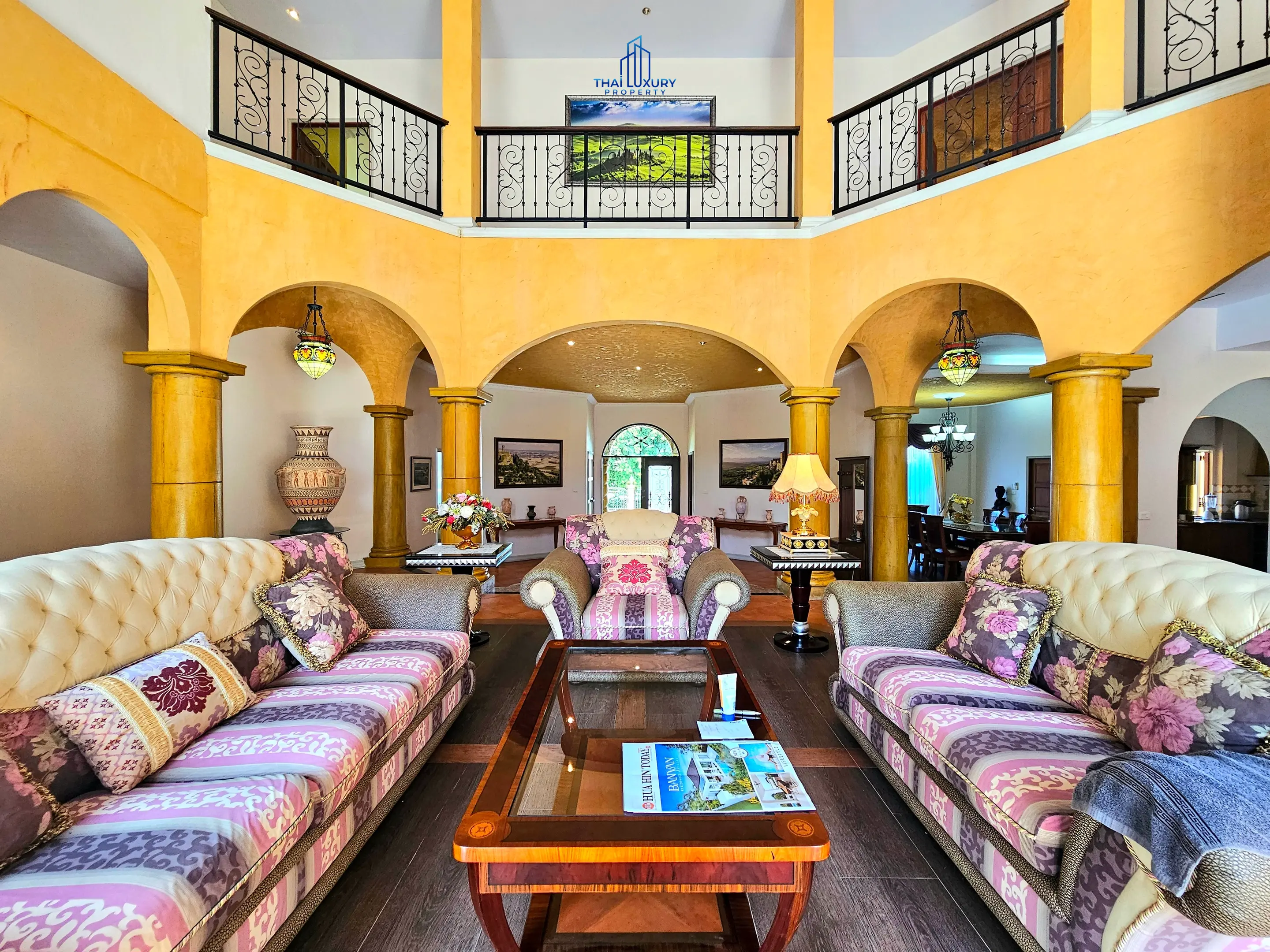Luxury 4 Bedrooms Tuscany-Style Villa for Sale at Hua Hin Soi 114