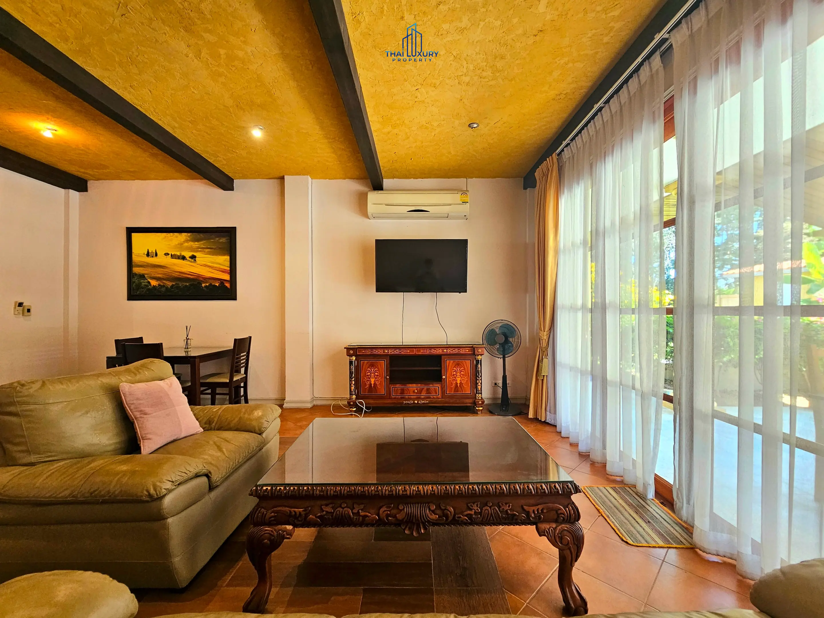 Luxury 4 Bedrooms Tuscany-Style Villa for Sale at Hua Hin Soi 114