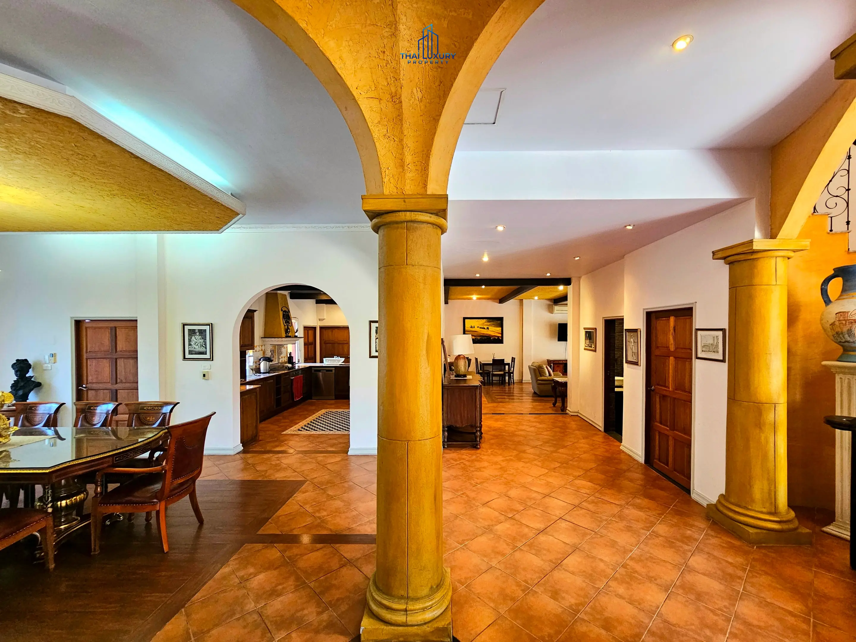 Luxury 4 Bedrooms Tuscany-Style Villa for Sale at Hua Hin Soi 114