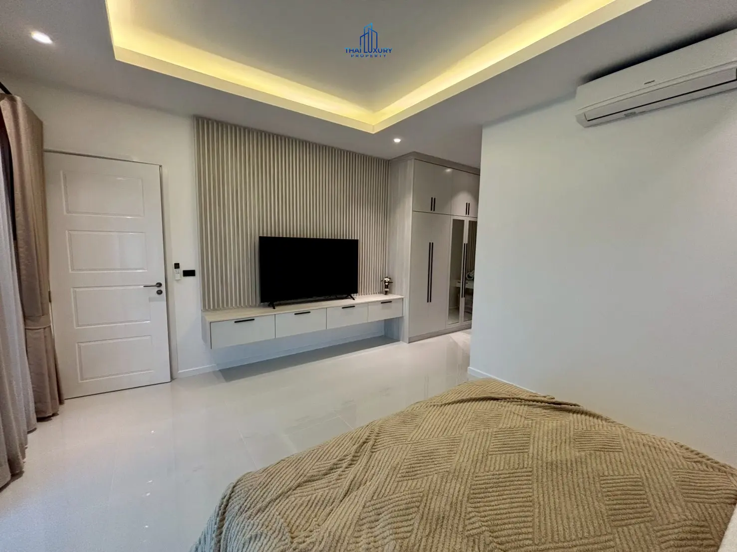 Brand New Luxury 3 Bedrooms Pool Villa for Sale at The Clouds III Hua Hin