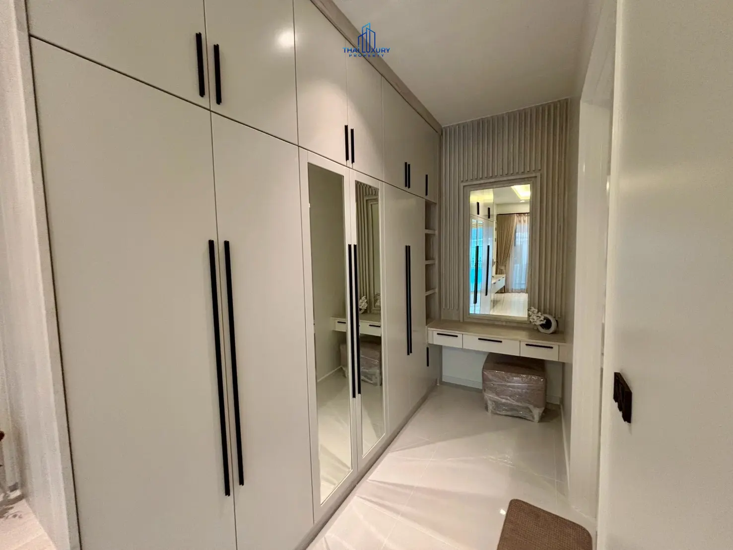 Brand New Luxury 3 Bedrooms Pool Villa for Sale at The Clouds III Hua Hin