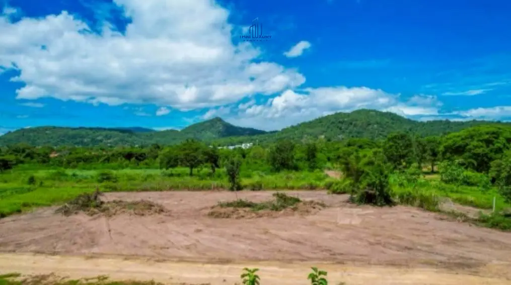 โอกาสทอง! ขายที่ดิน 1 ไร่ 3 งาน 93.5 ตร.ว. วิวภูเขา ใกล้เมืองและชายหาด