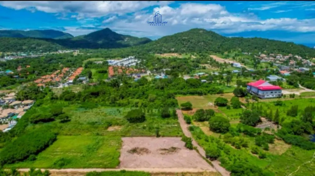 โอกาสทอง! ขายที่ดิน 1 ไร่ 3 งาน 93.5 ตร.ว. วิวภูเขา ใกล้เมืองและชายหาด