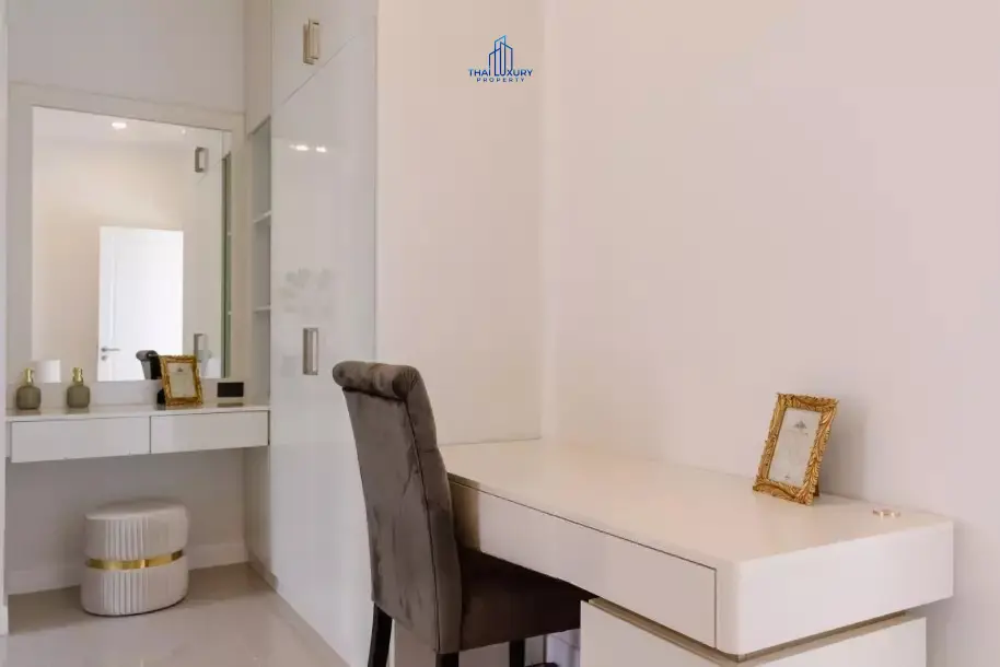 วิลล่าสระว่ายน้ำสุดหรู 3 ห้องนอน พร้อมขาย ที่ Woodland Riverside Residence หัวหิน