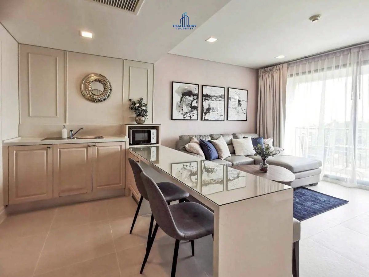 ขายคอนโดหรู 1 ห้องนอน ติดทะเล ที่ Marrakesh Hua Hin