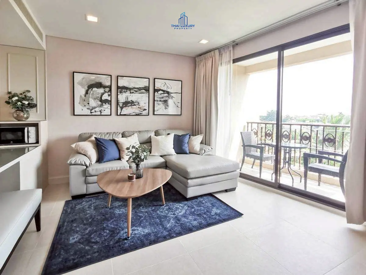 ขายคอนโดหรู 1 ห้องนอน ติดทะเล ที่ Marrakesh Hua Hin