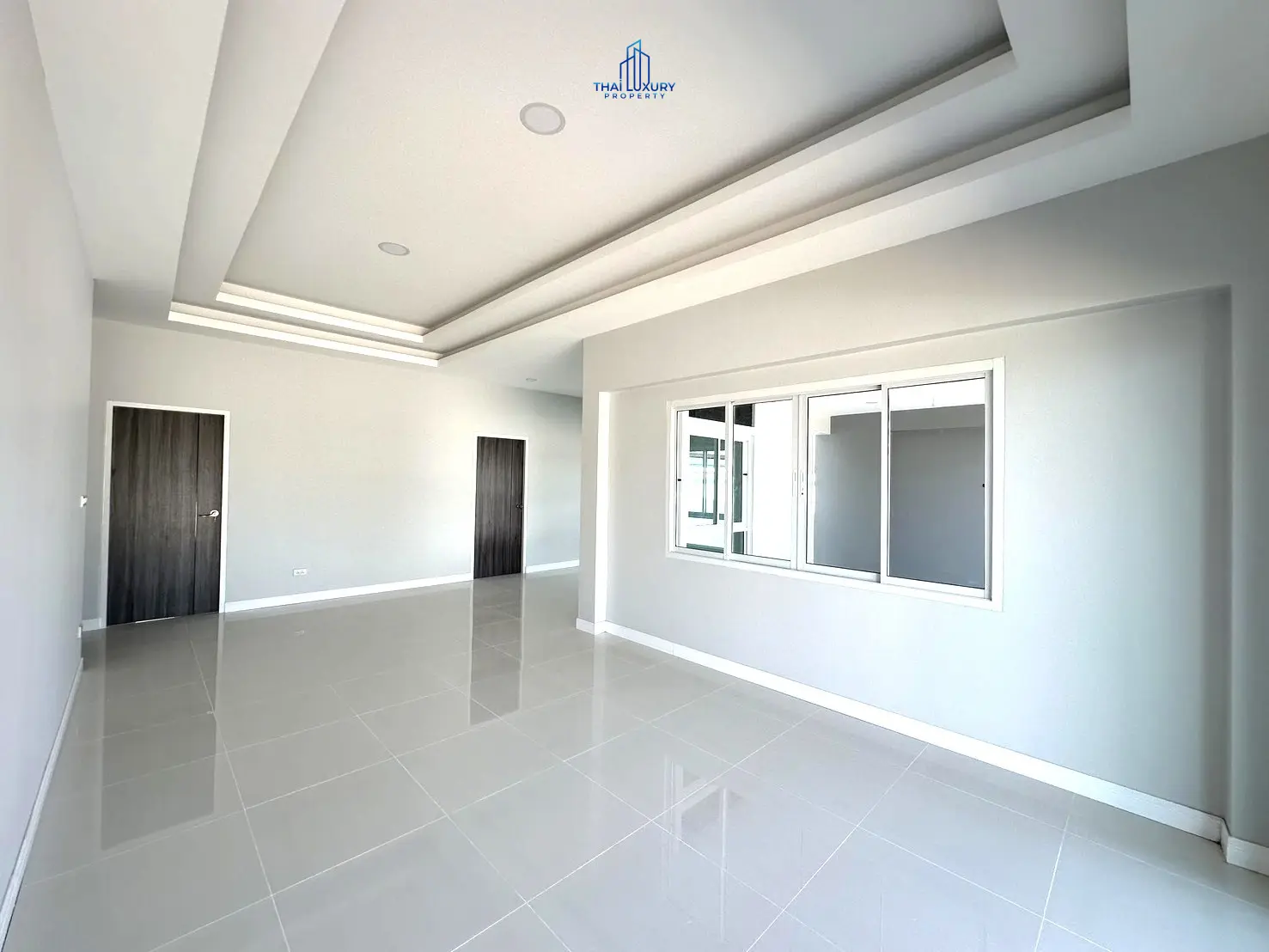 บ้านวิลล่าโมเดิร์นสร้างใหม่ 3 ห้องนอน สำหรับขาย ที่โครงการเศรษฐสิริ วิลเลจ ชะอำ