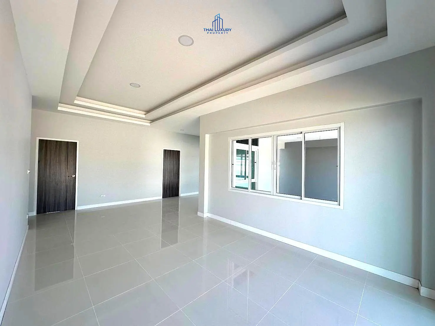 บ้านวิลล่าโมเดิร์นสร้างใหม่ 3 ห้องนอน สำหรับขาย ที่โครงการเศรษฐสิริ วิลเลจ ชะอำ