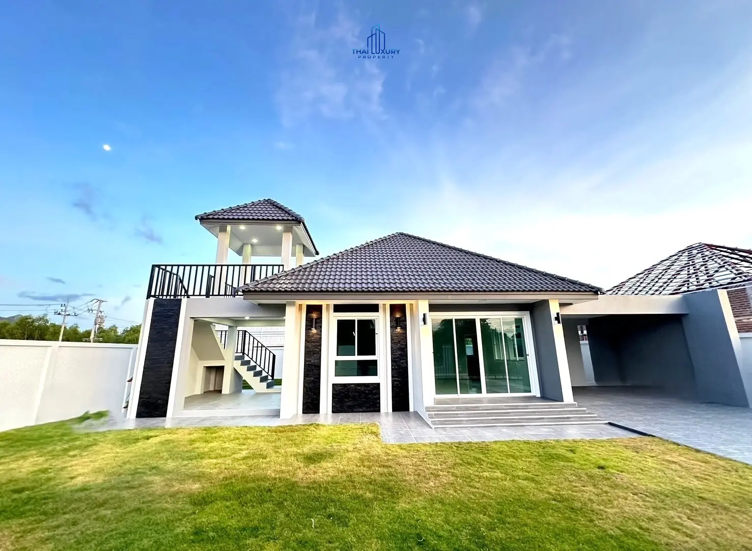 บ้านวิลล่าโมเดิร์นสร้างใหม่ 3 ห้องนอน สำหรับขาย ที่โครงการเศรษฐสิริ วิลเลจ ชะอำ