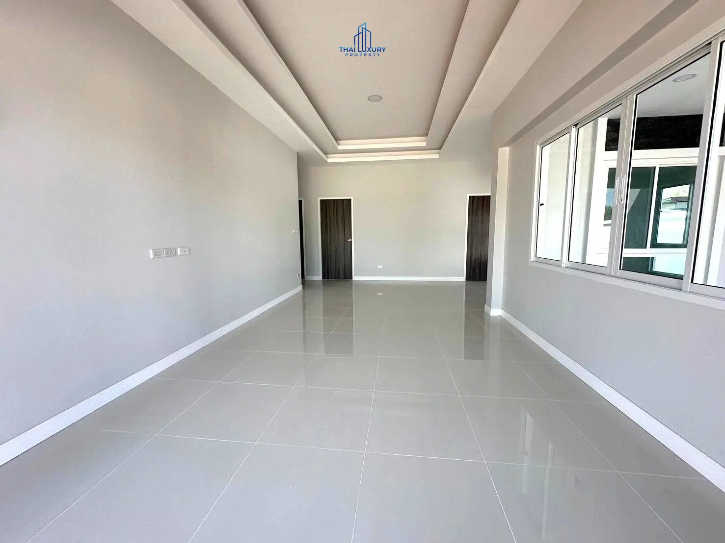 บ้านวิลล่าโมเดิร์นสร้างใหม่ 3 ห้องนอน สำหรับขาย ที่โครงการเศรษฐสิริ วิลเลจ ชะอำ