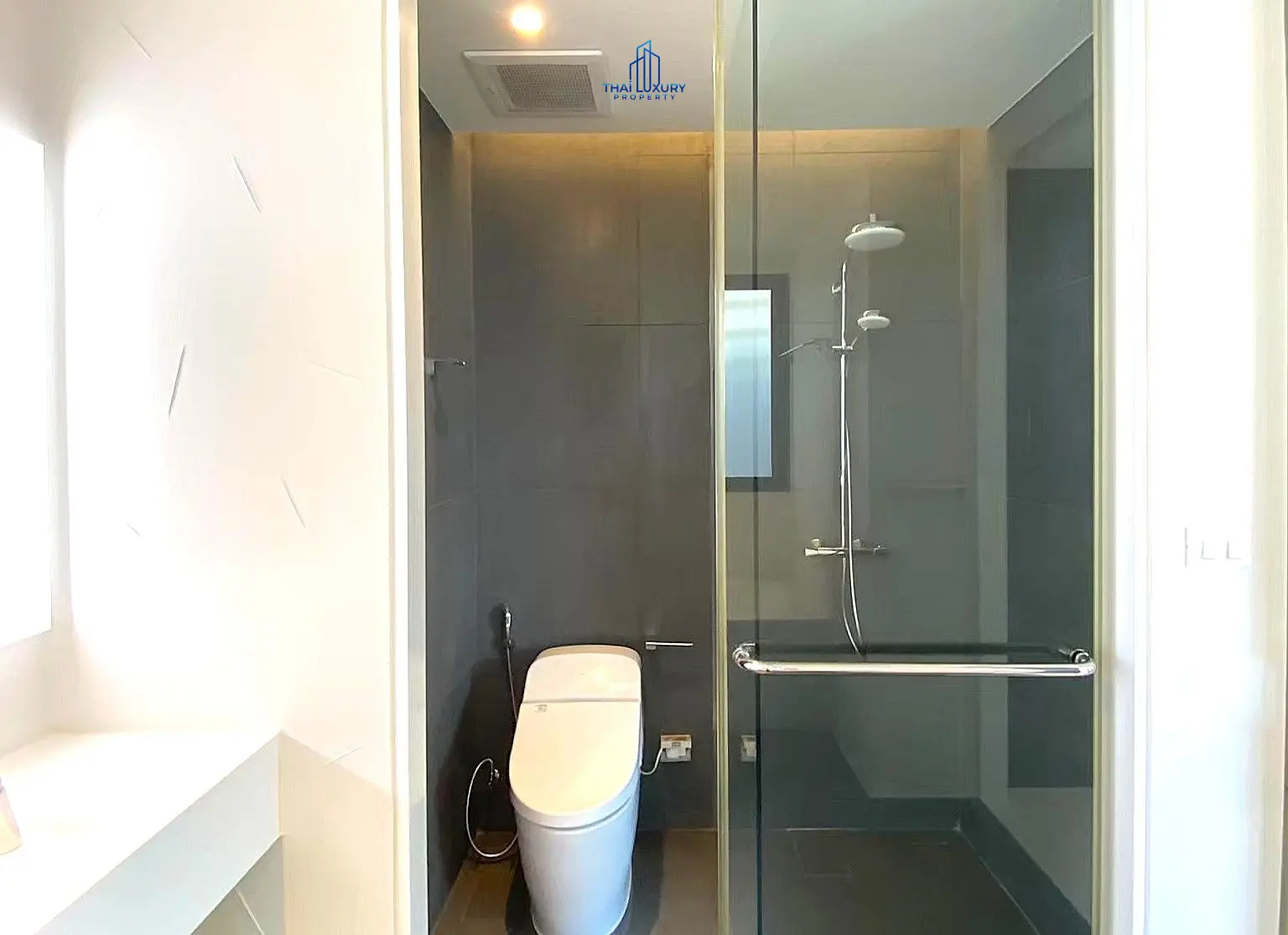 Luxury Beachfront 3 Bedrooms Condominium for Sale at Veranda Residence Hua Hin