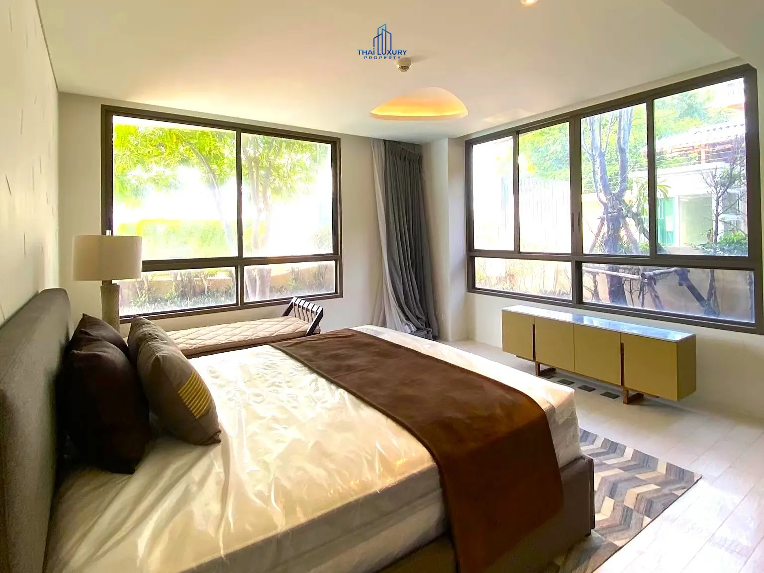Luxury Beachfront 3 Bedrooms Condominium for Sale at Veranda Residence Hua Hin