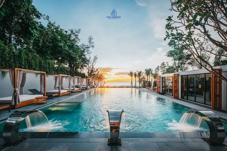 คอนโดพักตากอากาศระดับหรู 1 ห้องนอน ริมชายหาด สำหรับขาย ที่ InterContinental Residences หัวหิน