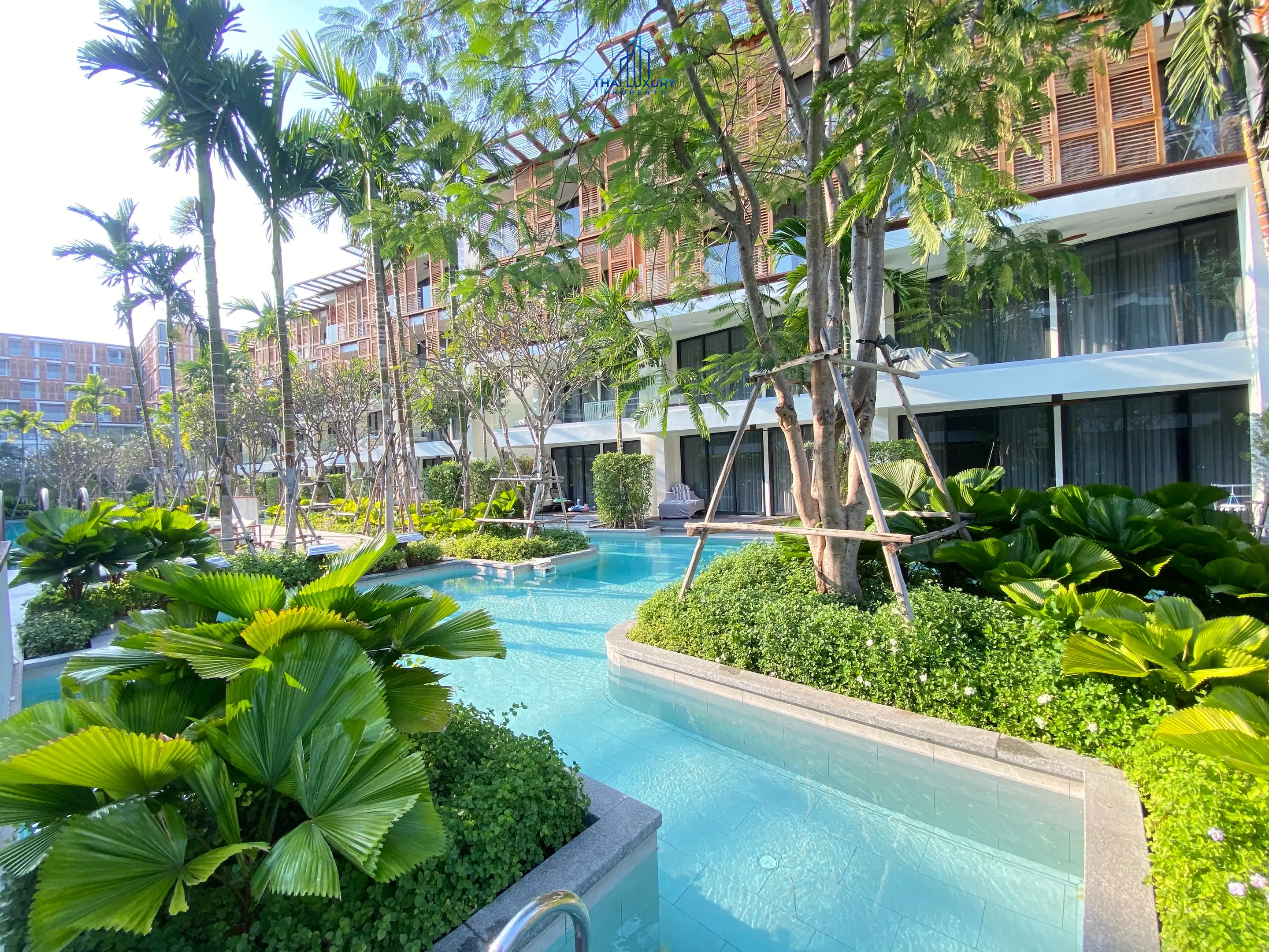 คอนโดพักตากอากาศระดับหรู 1 ห้องนอน ริมชายหาด สำหรับขาย ที่ InterContinental Residences หัวหิน