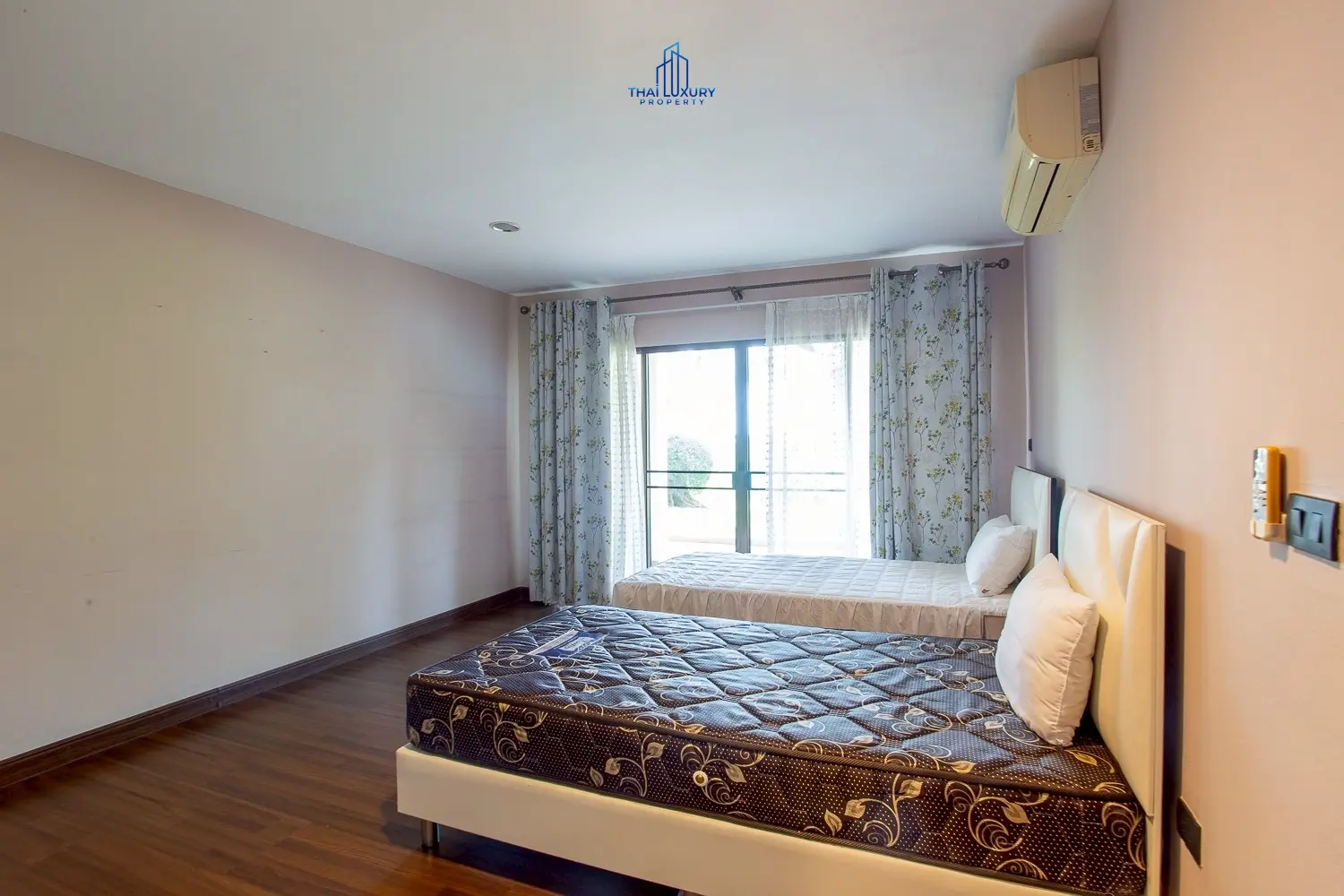 คอนโด 3 ห้องนอนสวยงาม พร้อมวิวสนามกอล์ฟ ที่ Palm Hills หัวหิน