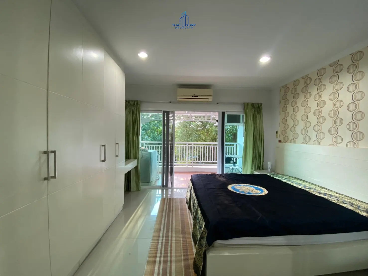 ขายคอนโด 1 ห้องนอนสวย ที่บ้านกลางหัวหิน