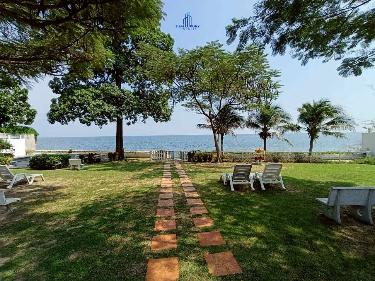 คอนโดริมทะเล 1 ห้องนอน สวยงาม สำหรับขาย ที่วีไอพี คอนโด ชะอำ – หัวหิน