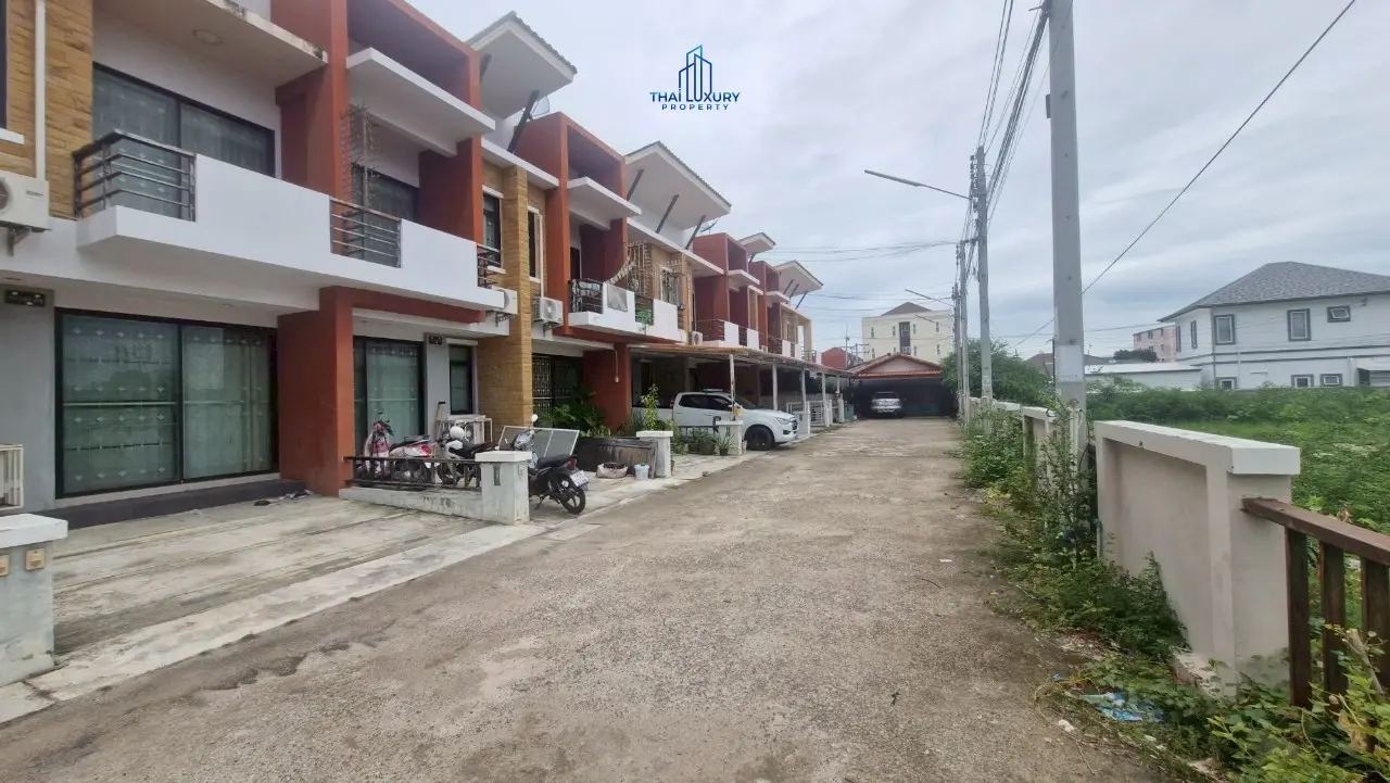 ขายทาวน์เฮ้าส์ ใกล้ชายหาด หัวหิน – ใช้ชีวิตสบายในทำเลทอง