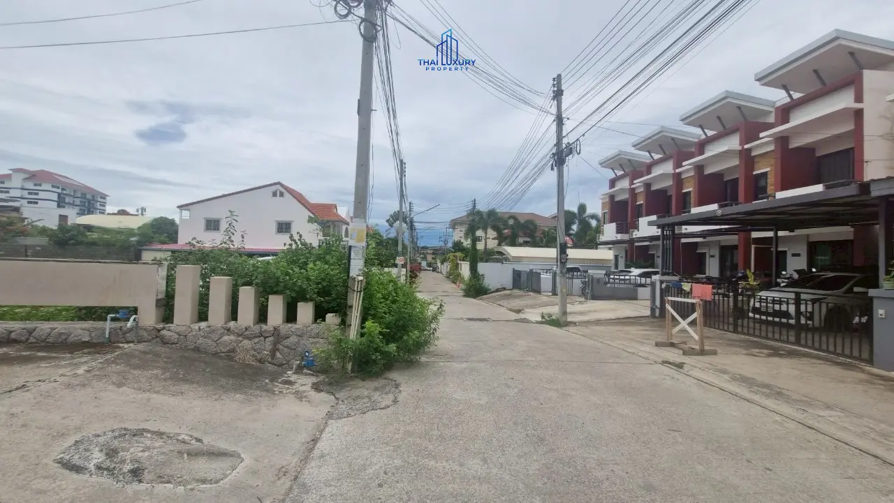 ขายทาวน์เฮ้าส์ ใกล้ชายหาด หัวหิน – ใช้ชีวิตสบายในทำเลทอง