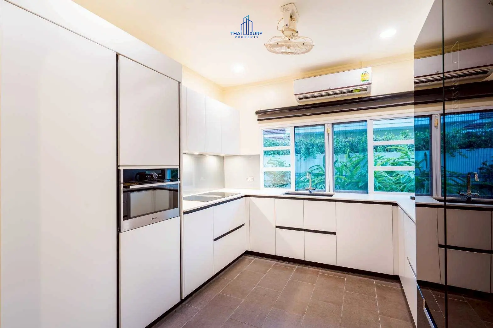 วิลล่าสระว่ายน้ำ 3 ห้องนอนสุดสวย ให้เช่าในหัวหิน ซอย 116