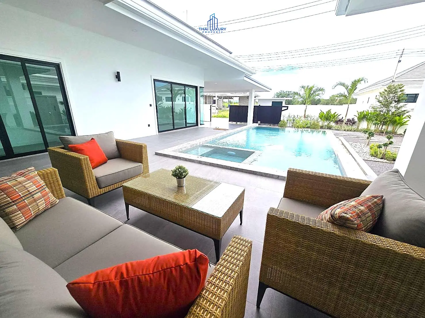 Modern 3 Bedrooms Pool Villa for Sale at BOTANICA Hua Hin