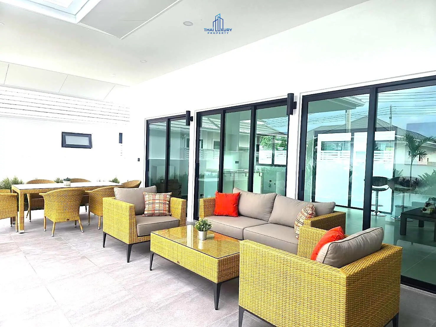 Modern 3 Bedrooms Pool Villa for Sale at BOTANICA Hua Hin
