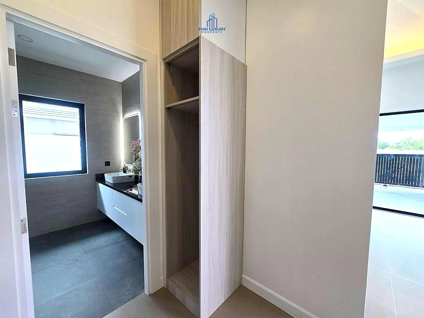 Modern 3 Bedrooms Pool Villa for Sale at BOTANICA Hua Hin