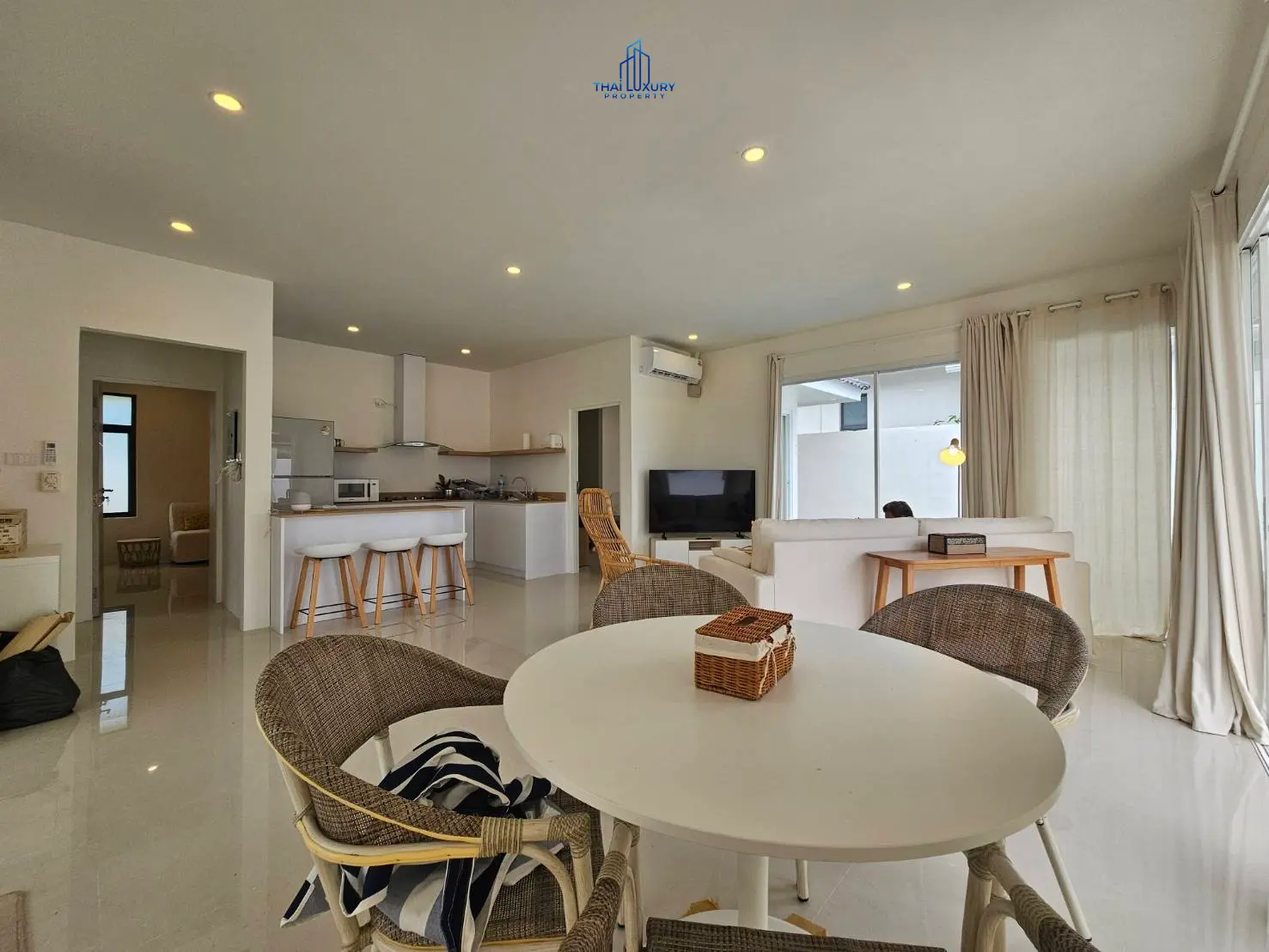 Modern Villa 3 Bedrooms At Hua Hin Soi 112 For Rent