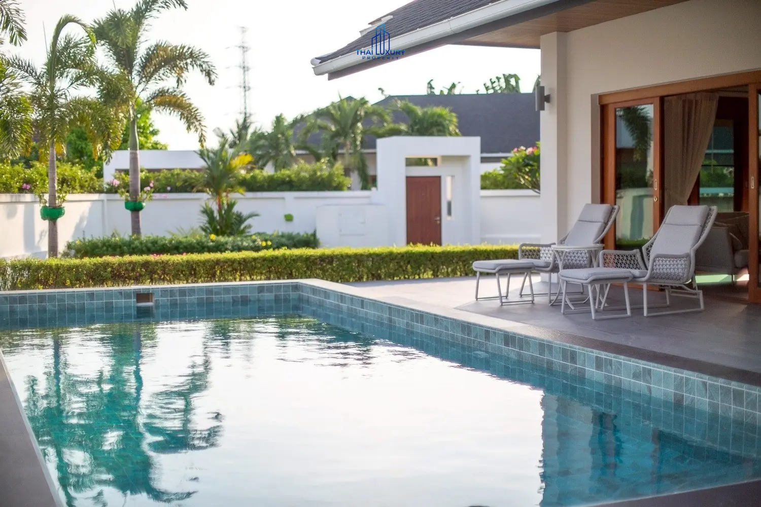 Modern Mountain View 3 Bedrooms Villa for Sale Near Downtown Hua Hin