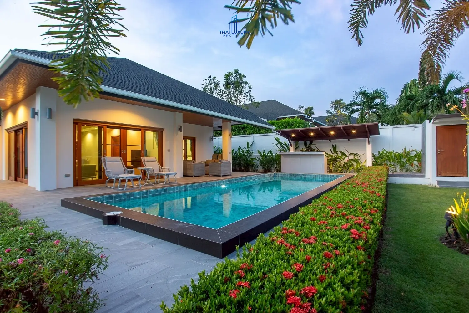 Modern Mountain View 3 Bedrooms Villa for Sale Near Downtown Hua Hin