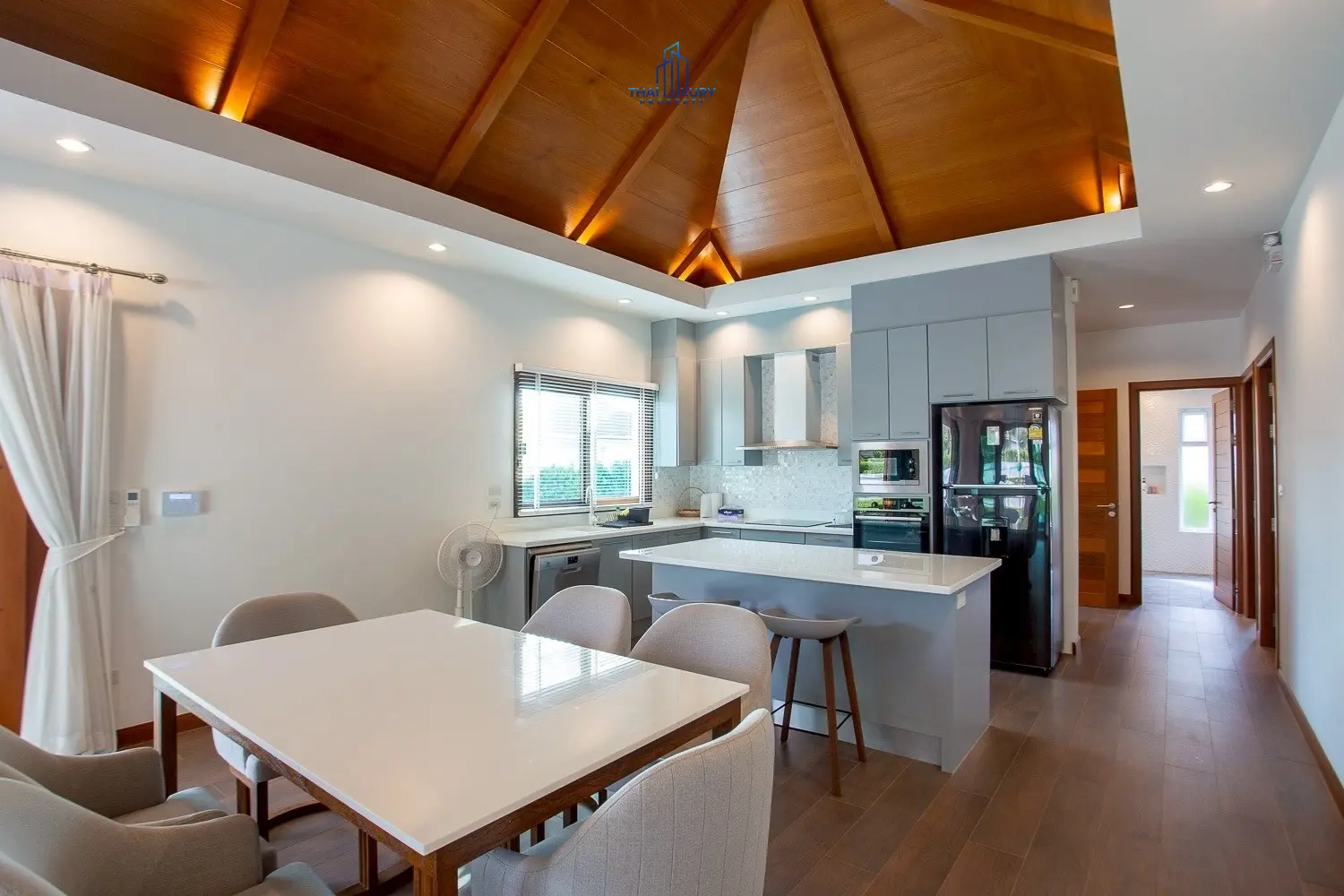 Modern Mountain View 3 Bedrooms Villa for Sale Near Downtown Hua Hin
