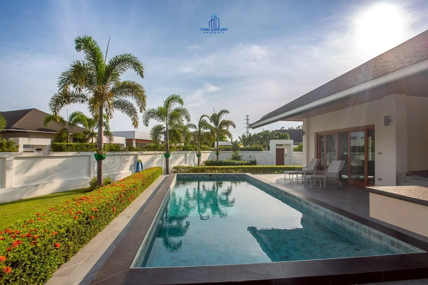 Modern Mountain View 3 Bedrooms Villa for Sale Near Downtown Hua Hin