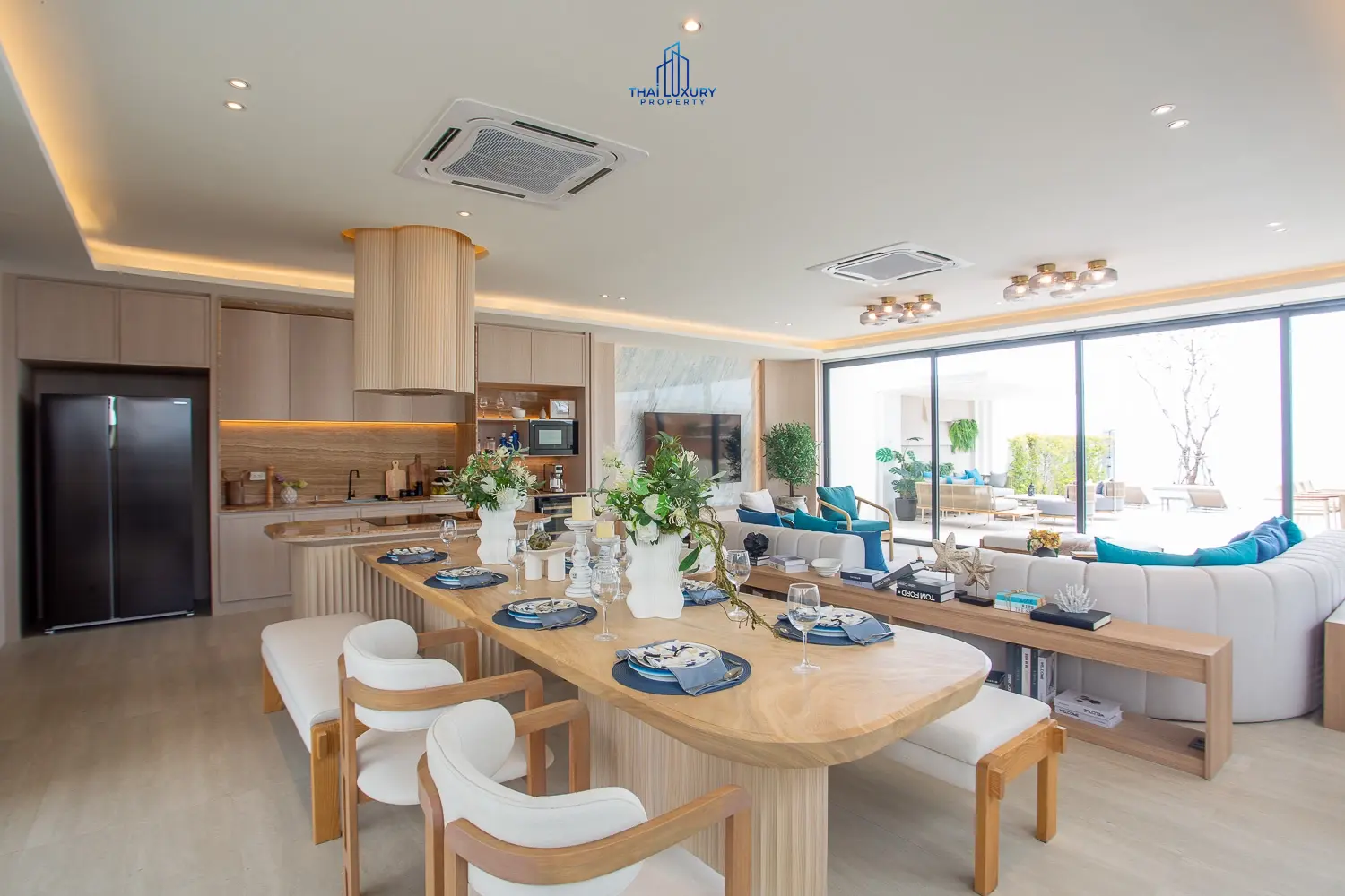 Luxury Beach House The First Ultra Luxury In Cha-am Fully Functional Seaside House With Swimming Pool And Access To Every Private Beach.