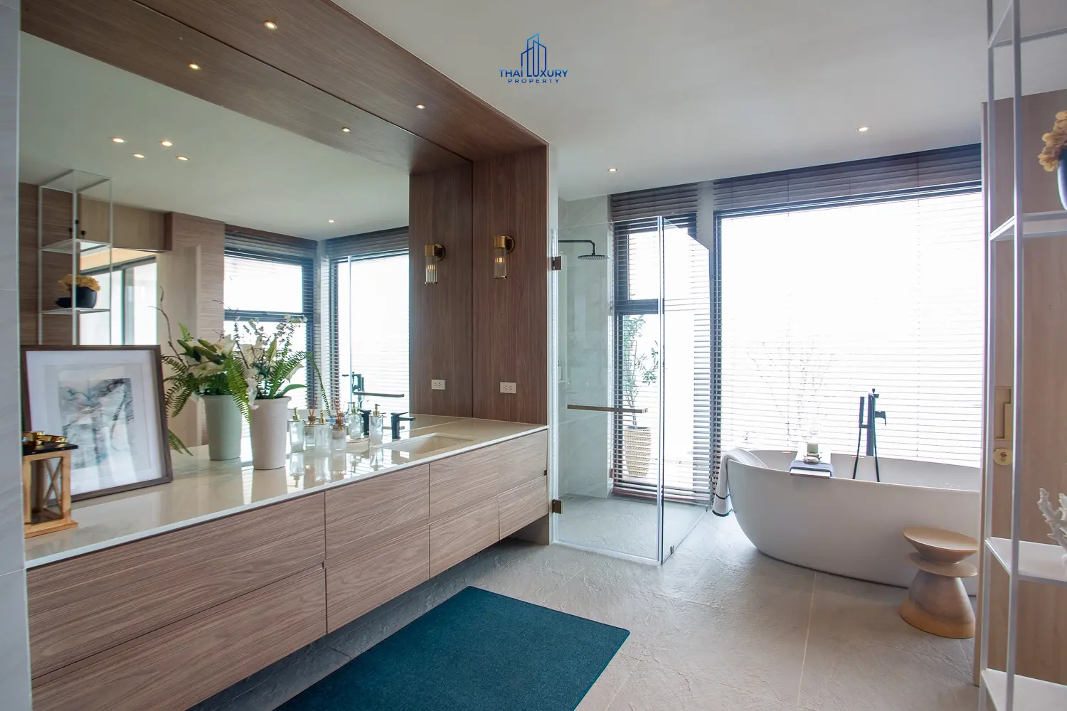 Luxury Beach House The First Ultra Luxury In Cha-am Fully Functional Seaside House With Swimming Pool And Access To Every Private Beach.
