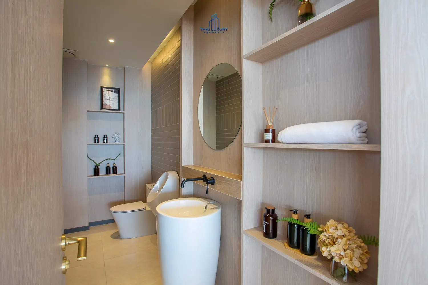 Luxury Beach House The First Ultra Luxury In Cha-am Fully Functional Seaside House With Swimming Pool And Access To Every Private Beach.