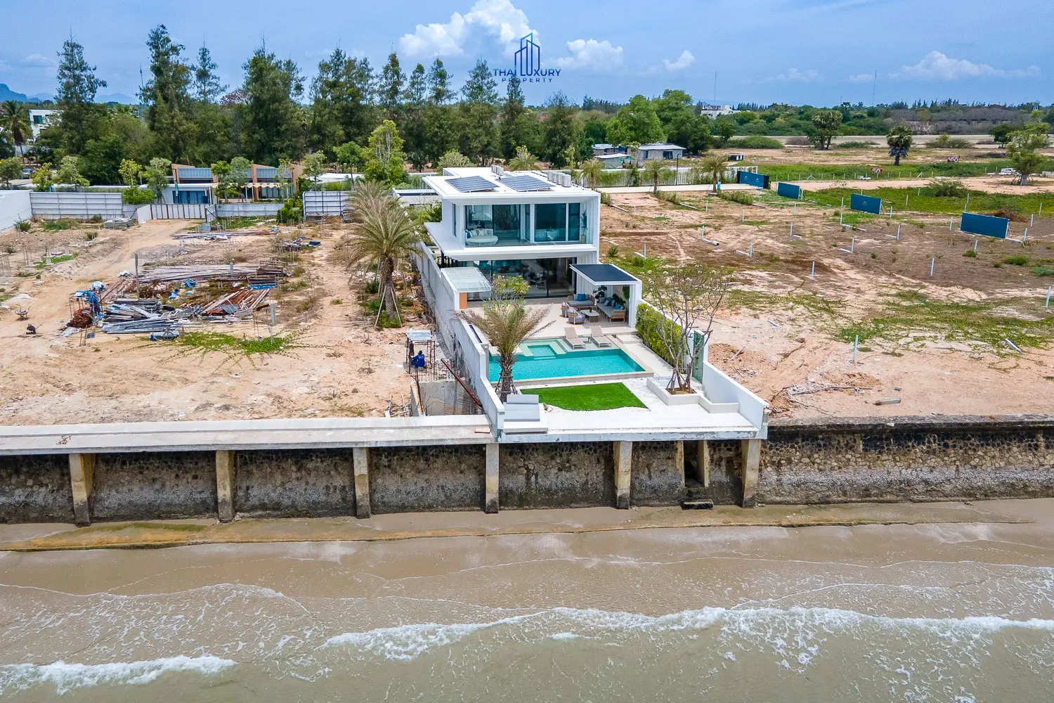 Luxury Beach House The First Ultra Luxury In Cha-am Fully Functional Seaside House With Swimming Pool And Access To Every Private Beach.