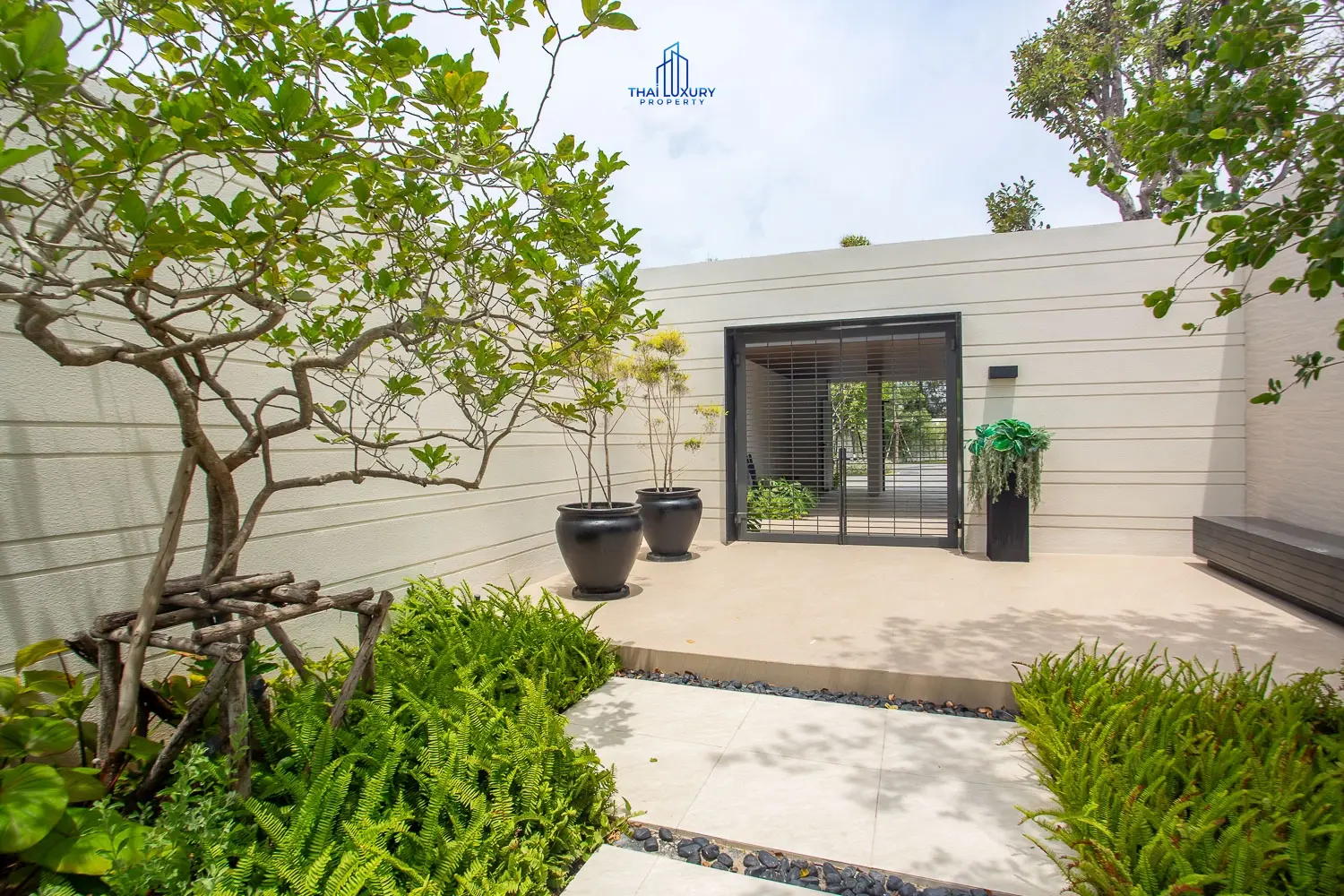 Luxury Beach House The First Ultra Luxury In Cha-am Fully Functional Seaside House With Swimming Pool And Access To Every Private Beach.