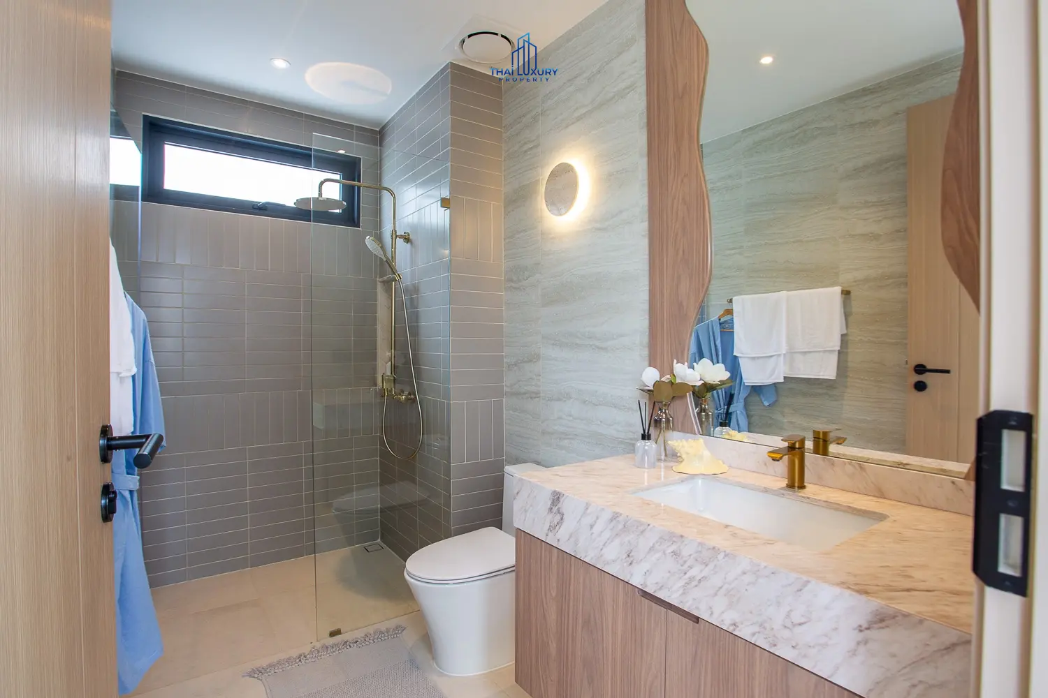 Luxury Beach House The First Ultra Luxury In Cha-am Fully Functional Seaside House With Swimming Pool And Access To Every Private Beach.