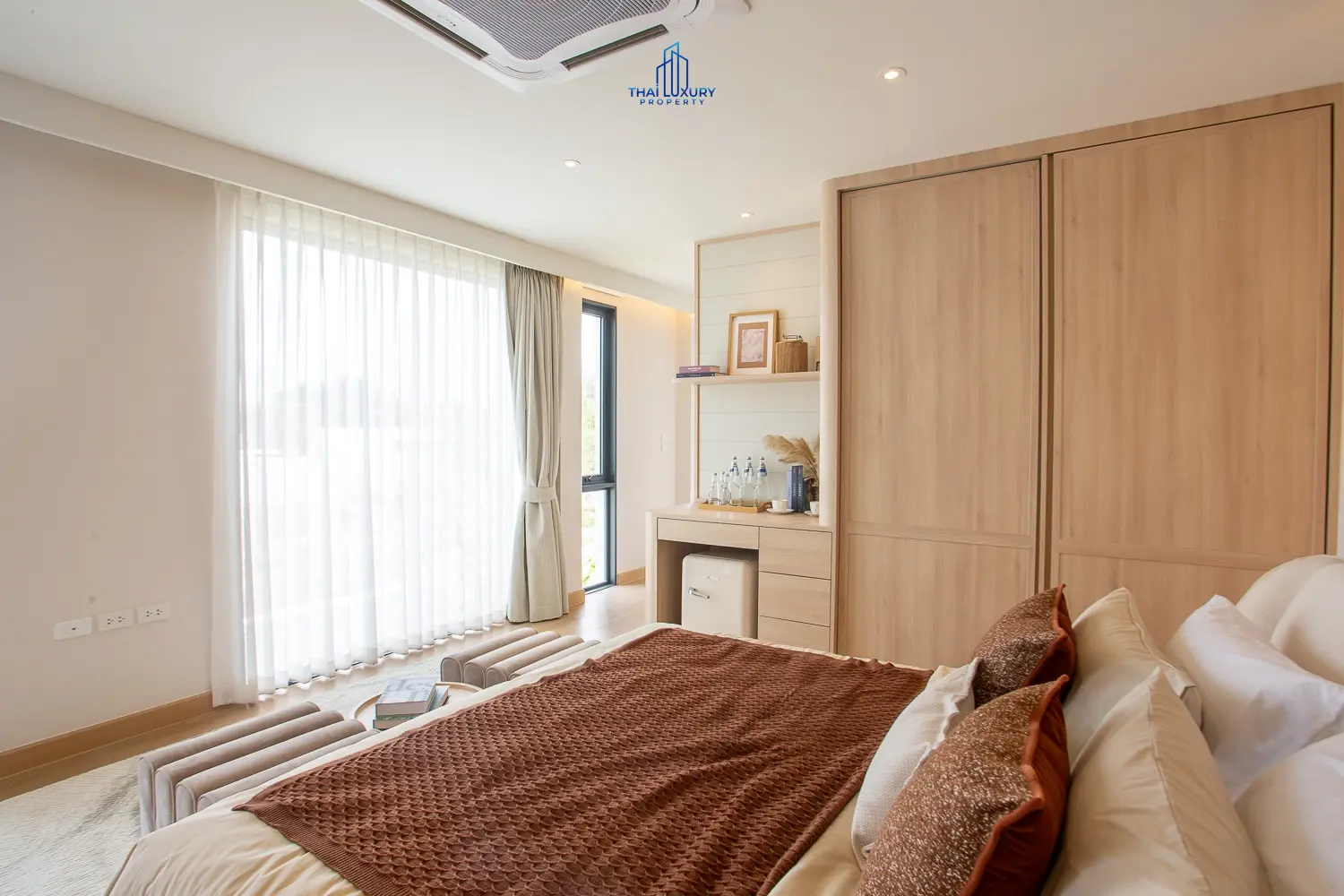 Luxury Beach House The First Ultra Luxury In Cha-am Fully Functional Seaside House With Swimming Pool And Access To Every Private Beach.