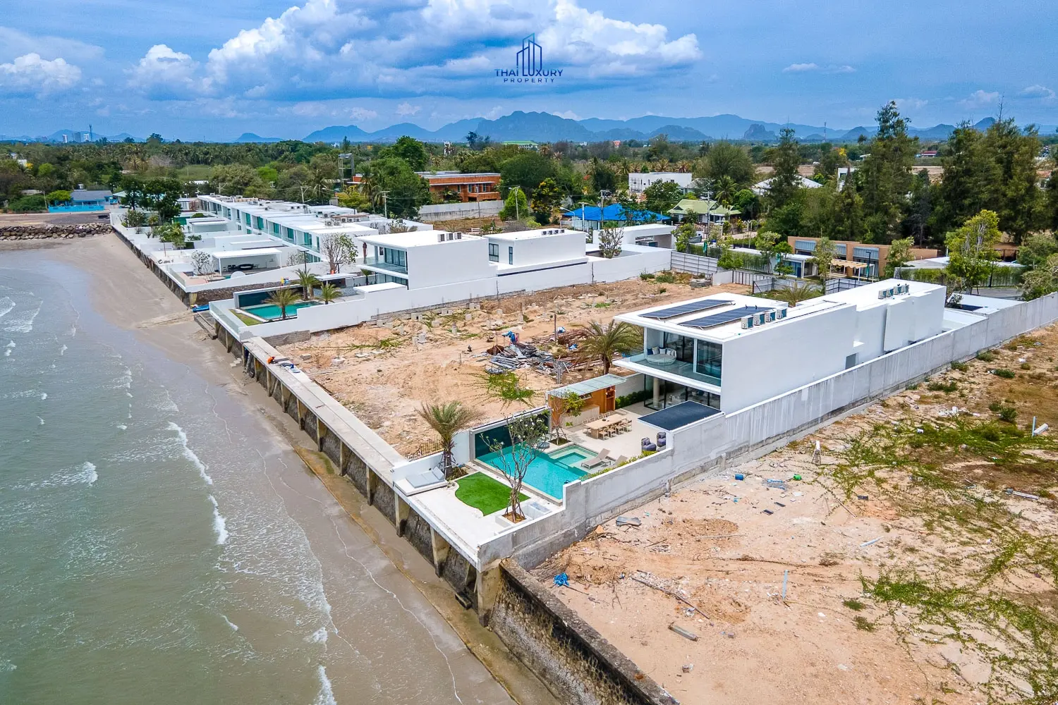 Luxury Beach House The First Ultra Luxury In Cha-am Fully Functional Seaside House With Swimming Pool And Access To Every Private Beach.