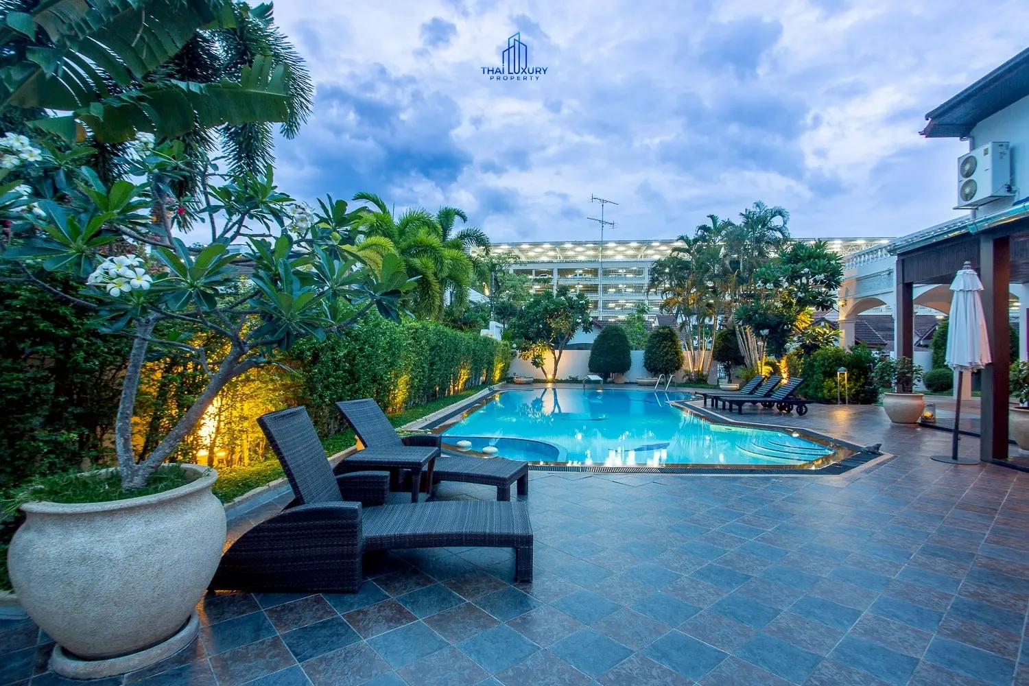 Luxury 2-Storey Pool Villa for Sale in Hua Hin City Center – Just 300 m from the Beach