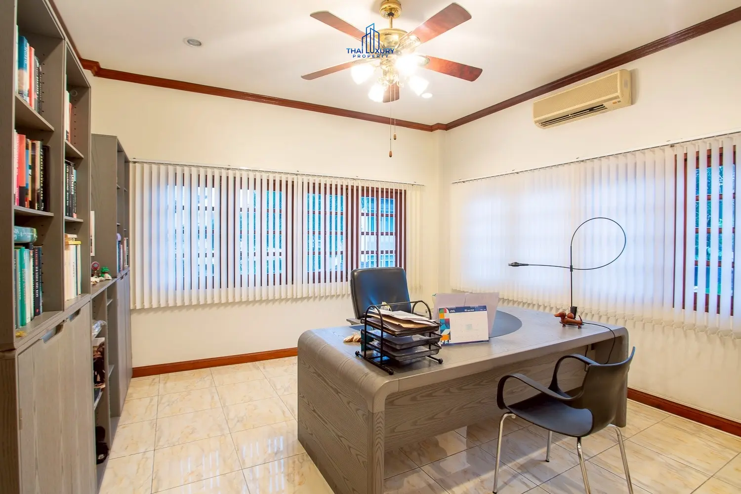 Luxury 2-Storey Pool Villa for Sale in Hua Hin City Center – Just 300 m from the Beach