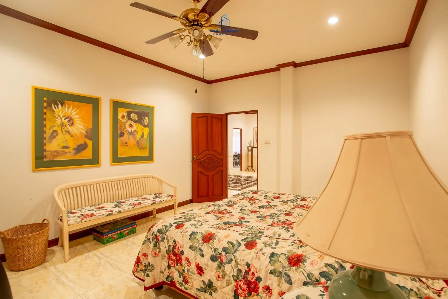Luxury 2-Storey Pool Villa for Sale in Hua Hin City Center – Just 300 m from the Beach