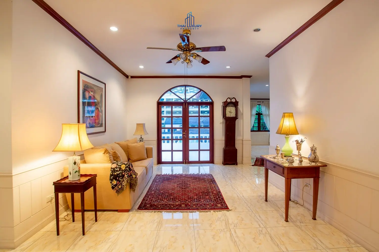 Luxury 2-Storey Pool Villa for Sale in Hua Hin City Center – Just 300 m from the Beach