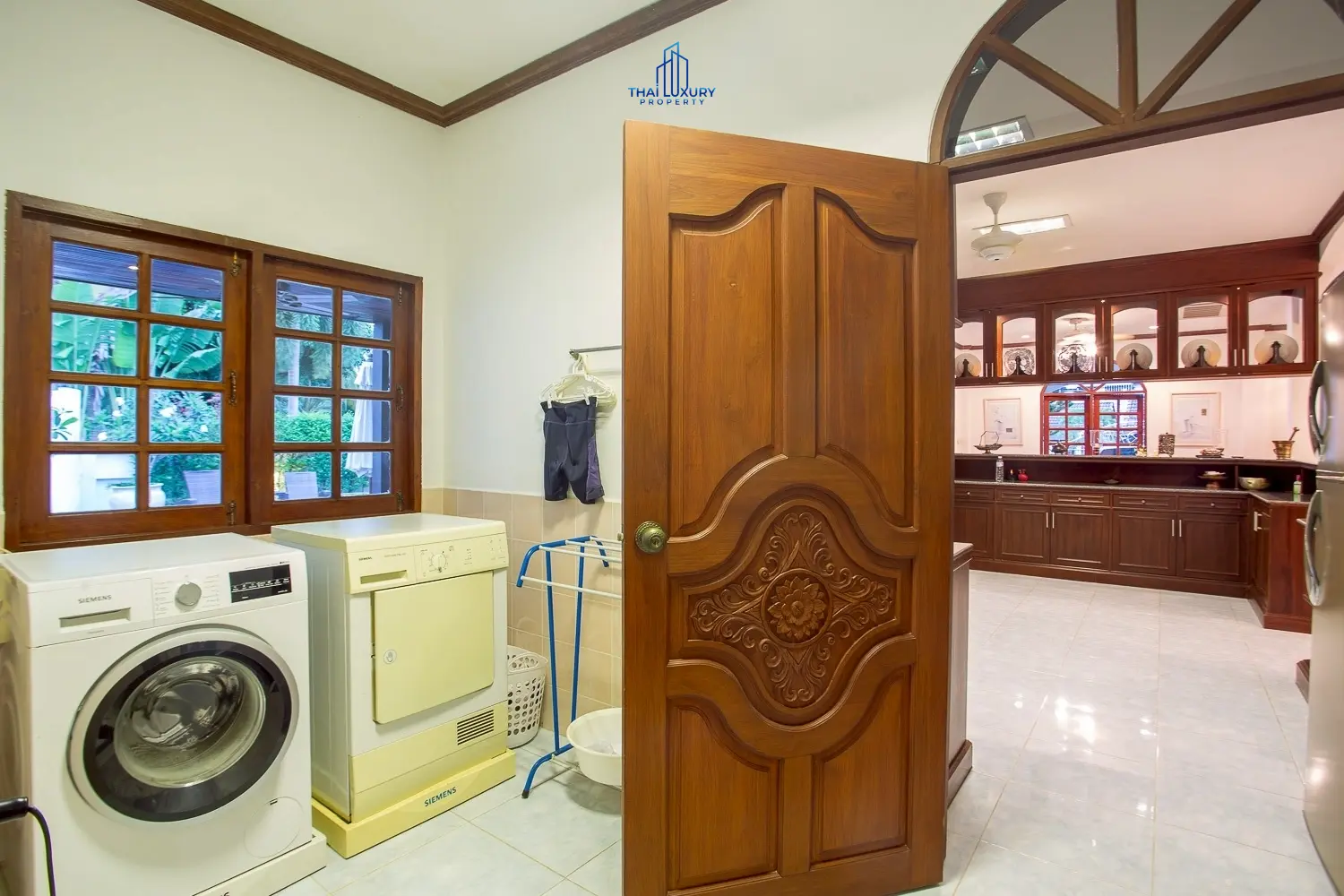 Luxury 2-Storey Pool Villa for Sale in Hua Hin City Center – Just 300 m from the Beach